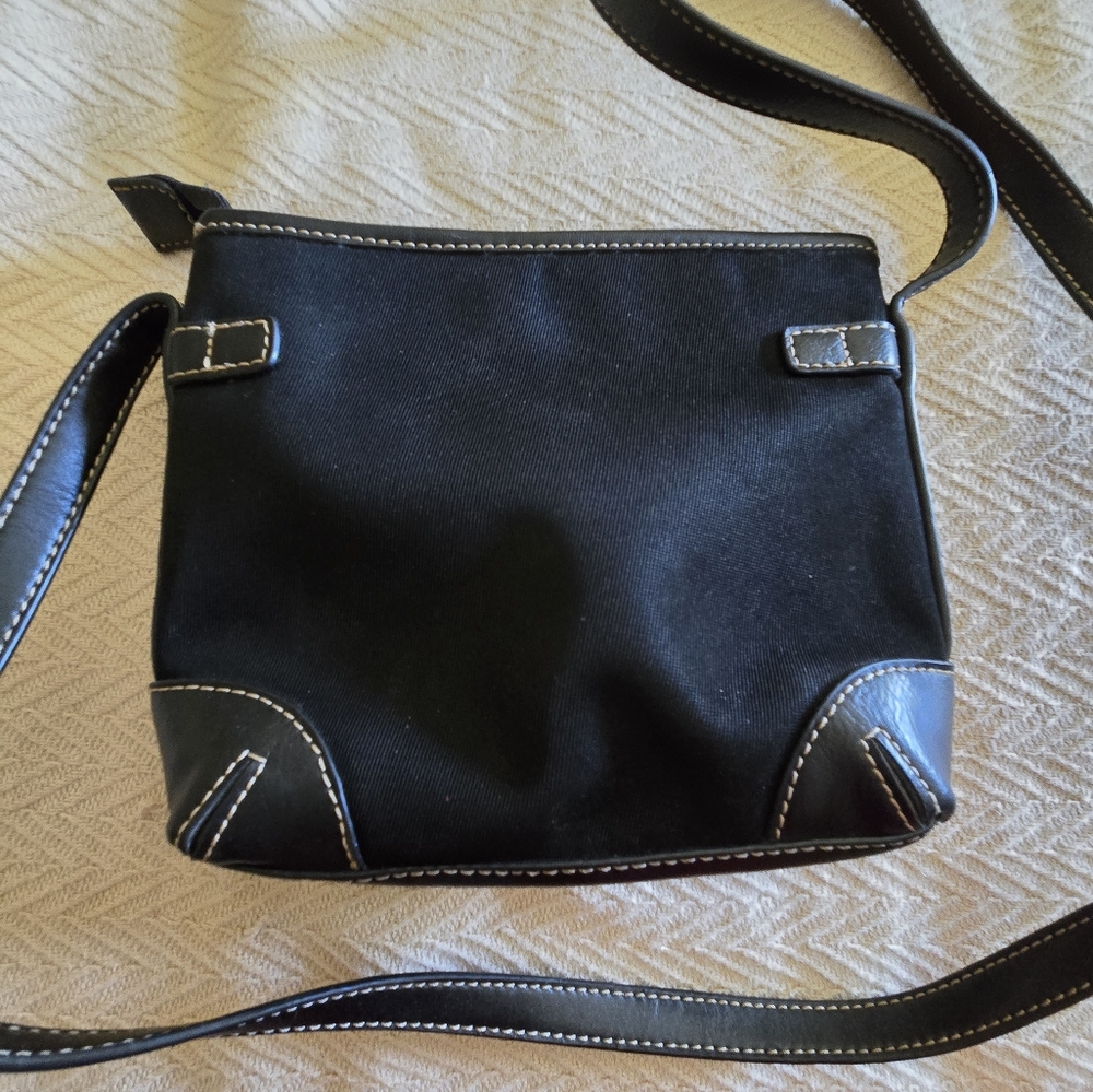 Black cross over bag - Picture 3 of 3